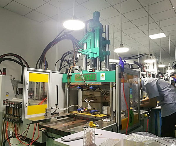 liquid silicone rubber injection molding machine side